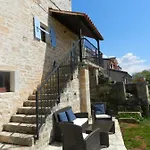 Macini Villa Modrušani