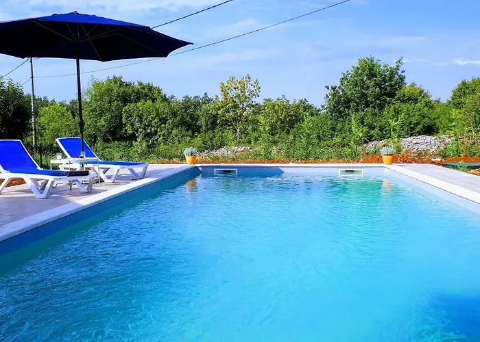 Macini Villa Modrušani